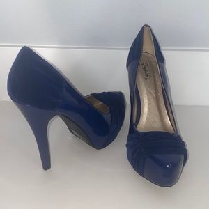 Quipid Blue Heels |Size 9